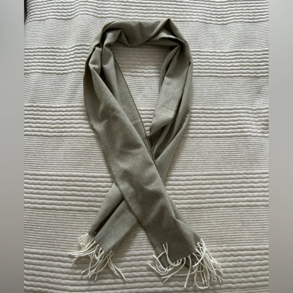Herringbone and Fringe Cashmere Scarf Fall Winter Neutral‎ Tan White